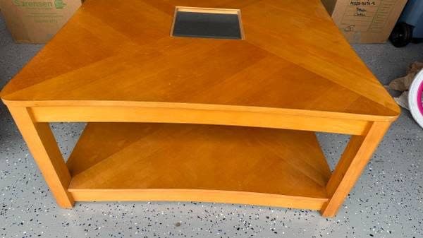 FREE - COFFEE TABLE - SOLID WOOD 3