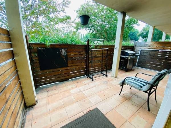 Bedroom in Core Santa Monica for rent, WALK to SMC 1