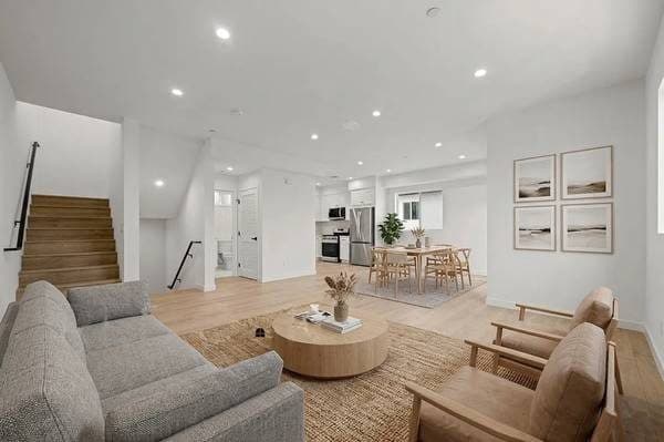 Room w/private bath - cleaning service, internet & utilities included 1