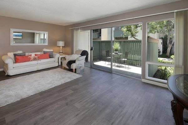 Large Closets, Air Conditioner, Cable Ready, Patio/Balcony 2
