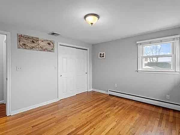 Cozy 2 bedroom, 2 bath home 2