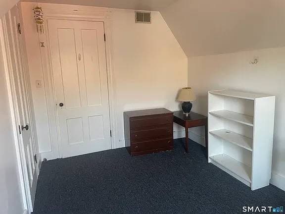 Great 2 bedroom 1 bathroom apartment for rent 3