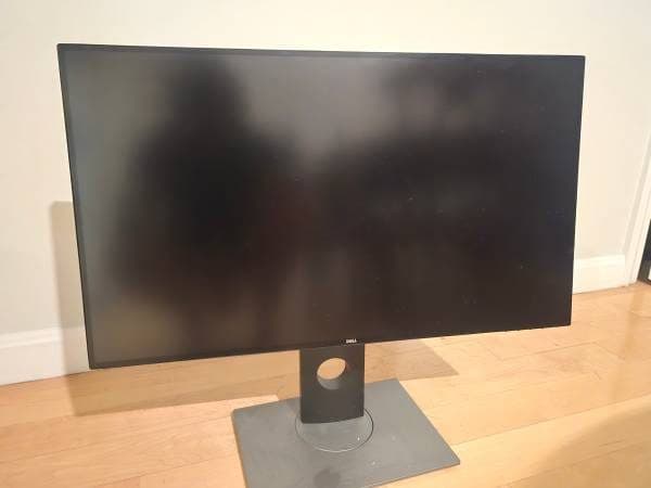 27 inch widescreen Computer Monitor 1