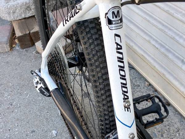 Cannondale Trail SL3 Mountain Bike - White/Blue - Medium - 27-Speed Hy 3