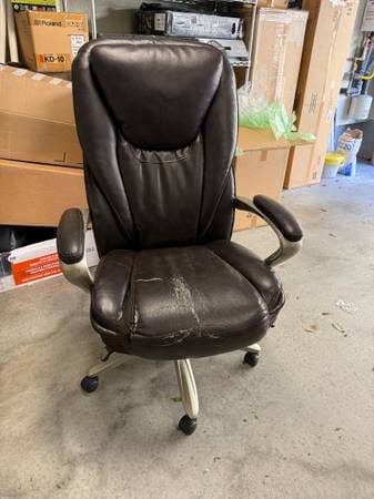 Free Serta office chair 2