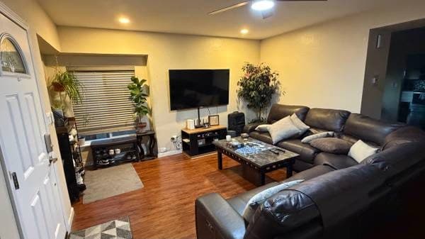 Bedroom w/ private bathroom available 8/16 1