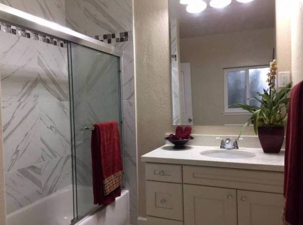 Bedroom w/ private bathroom available 8/16 2