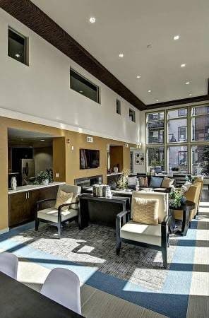 Move-In Ready 1 BR-Fitness Room, Community Events & More! 2