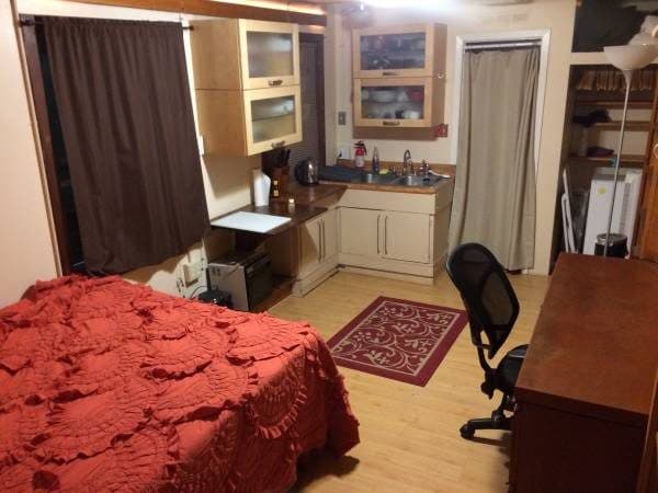 Studio/Kabin out front of house, near North Berkeley BART Station 1