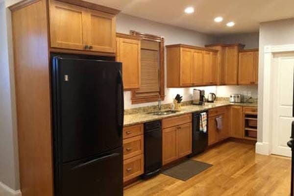 Funished room close to Harvard Avail 9/1 1