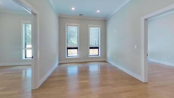 ALL UTILITIES INCLUDED! Luxury Room for Rent (Boston) 3