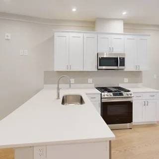 ALL Utilities Included | 1 Room Available 4BR Apartment (Allston) 2