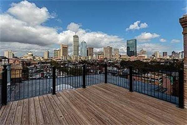 One bedroom in a 3b/1b apartment in South End available on 9/1 3