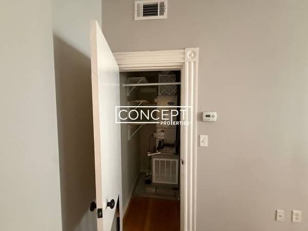 No Fee 1BR in Harvard Square, Cambridge — $2,700 — Laundry in Building 3