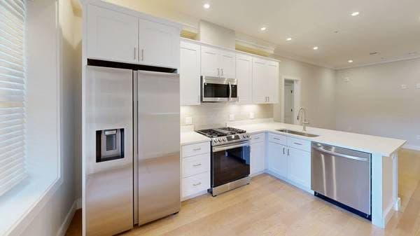 Modern Allston 3 Bed w/ In Unit Laundry + Patio Deck - Students OK! 2