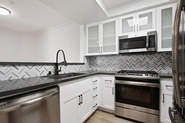 Dishwasher, Walk In Closet, Private Balconies and Patios 1