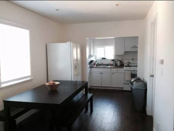 Master bedroom available for rent 1