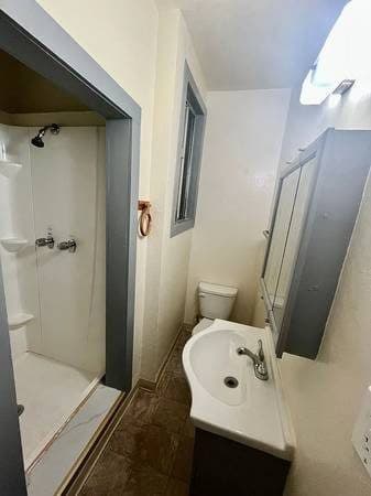 renovated 1-bedroom, 1-bath home in desirable Los Angeles 3