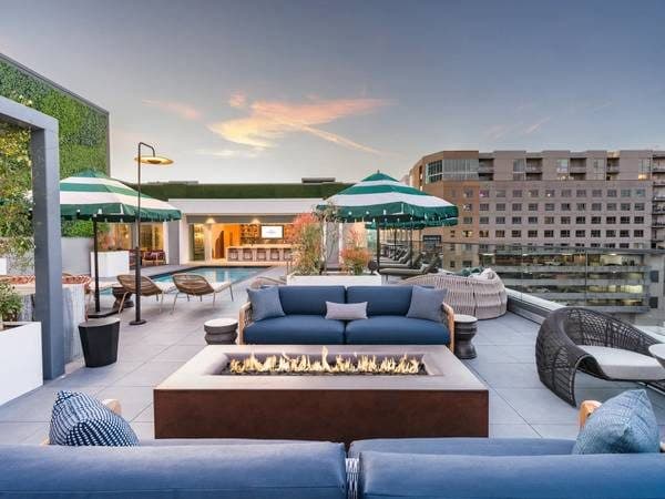 Available Now! 3 Bedroom Apartments at Modera Argyle 1