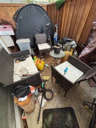 Free patio set 1