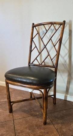 4 very nice dining table chairs 1
