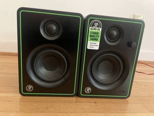Mackie Cr4 Studio Monitors 2