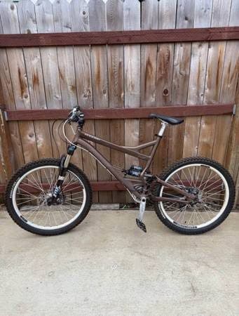 2006 Specialized S-Works Enduro - 26" Full Suspension Mountain Bike 1