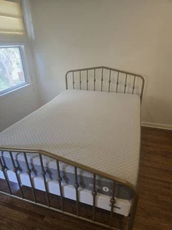Full Sleep Number C2 mattress and bed frame 1