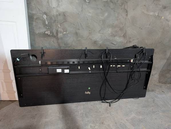 Fully computer desk with multiple outlets built in 1
