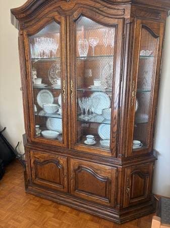 Large Vintage Century Furniture Oak Dining Set – Expands to Seat 10-12 1