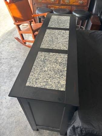 TV STAND // ENTERTAINMENT CENTER 2