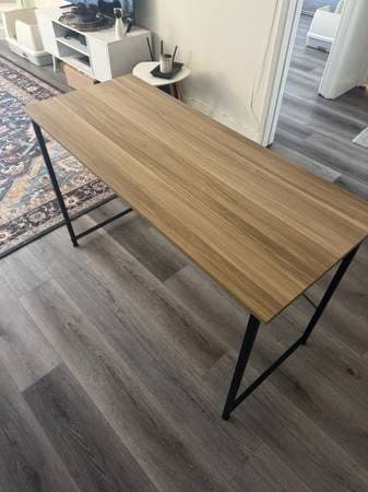 Writing desk 3