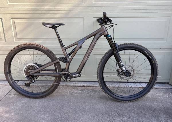 2022 Specialized Stumpjumper Comp Alloy MOUNTAIN BIKE 1