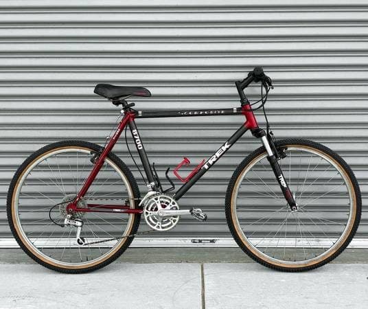 Vintage USA-Made Trek 8700 Composite Mountain Bike • Carbon Fiber 1