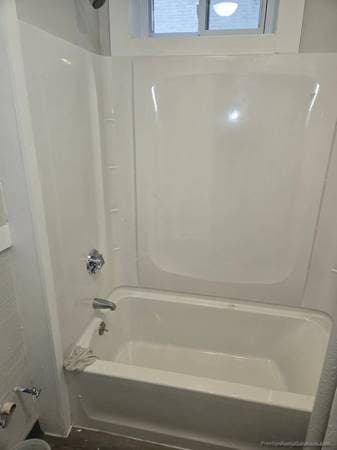 Allston Htd 1 Bed On Train/Bus Line Prkng Avail+Nov 1st+Lndry 1