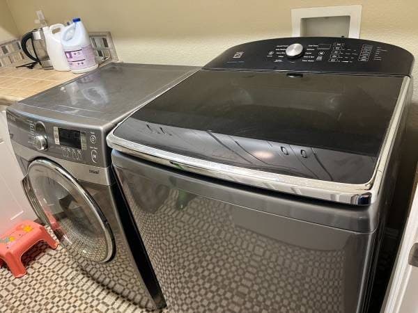 Giving out Washer, Dryer for free 1