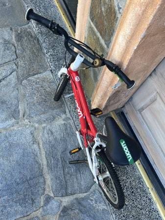 Woom 3 16" Kids Bike 2