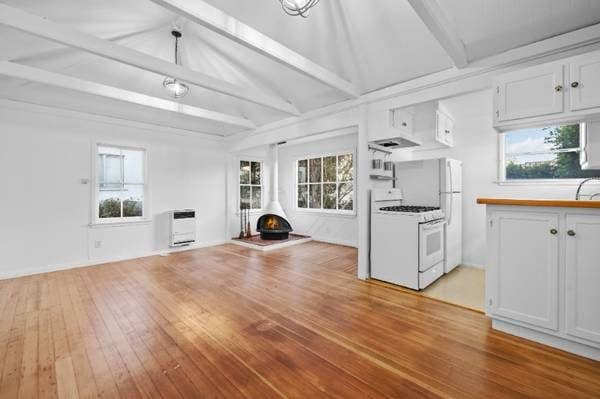 2 bed + 1 bath Venice Bungalow - 1 block to beach, 2 car garage and fr 1