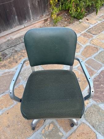 Free Vintage Office Chair 1