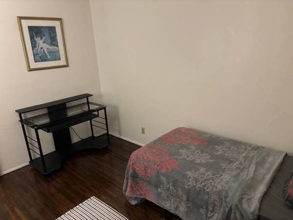 Room for rent 1