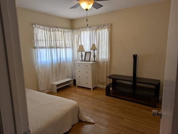 SPACIOUS MASTER BEDROOM/ REDUCED TODAY 1