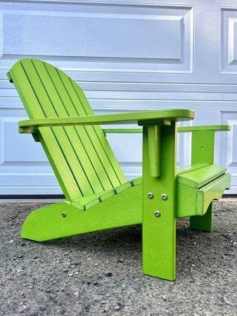 Child’s Adirondack chair (grass green) 1