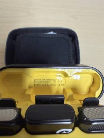 Hollyland LARK M1 Duo Wireless Microphone System 1