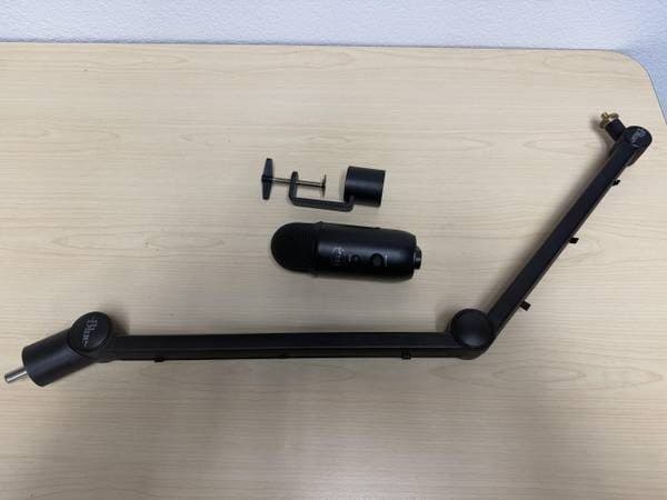 Blue Yeti USB Microphone + Adjustable Boom Arm 1
