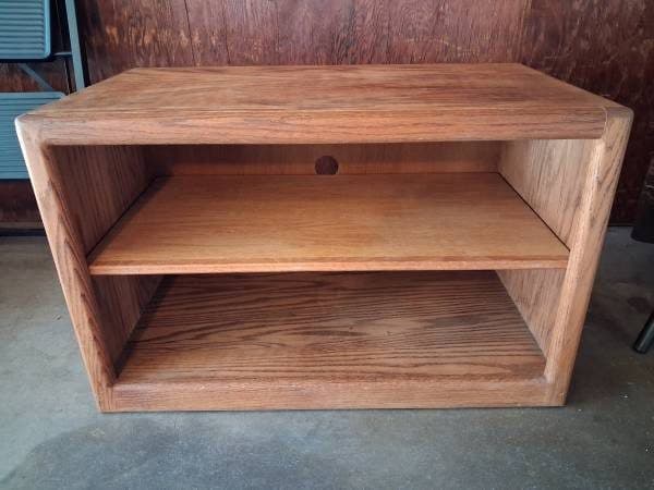 Heavy Solid Oak Wood TV Console, w/t2 open shelves w/hole in back cord 1