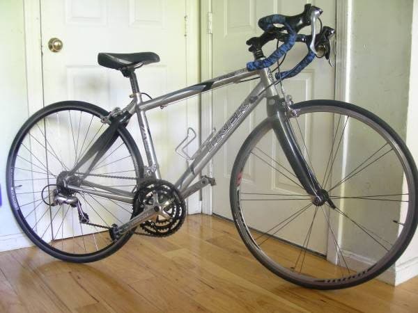 TREK 2.1 XR 9000;5´2¨ to 5´5¨;lightweight carbon/aluminum frame;27 spd 1