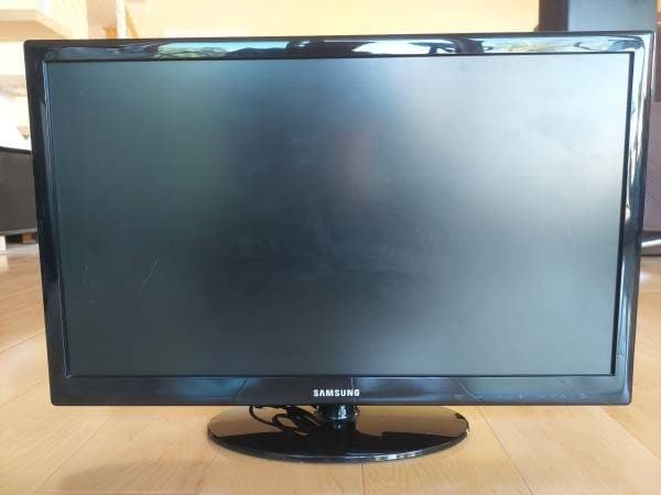Samsung 22" 1080p LED TV (UN22D5003BF) 1