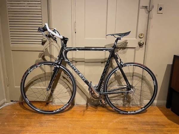 TREK vintage carbon bicycle 1