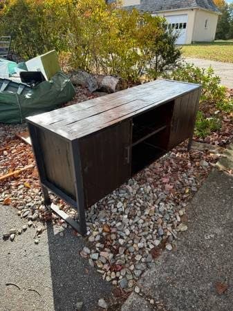 TV stand and bureau mirror 2