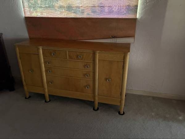 FREE Dresser and Desks 1